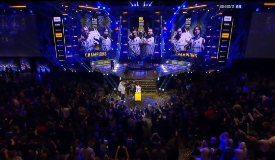 近日，外媒dexerto对TL战队打野选手Pyosik进行了采访 对于TL本赛季成绩未达到预期