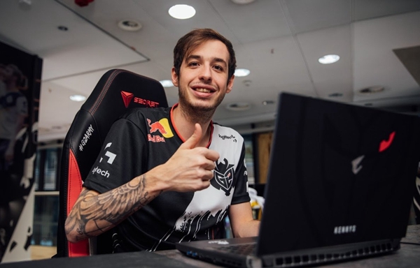 LPL夏季赛W2D6：Cryin对位Ucal，Milkyway交手Kanavi